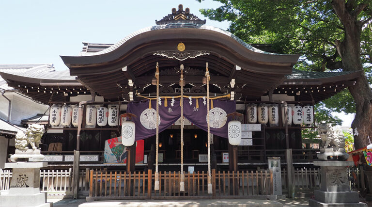 夏祭り本殿